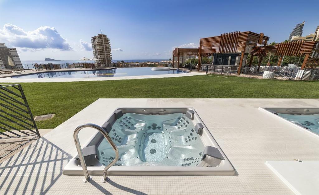 Sunset Drive Resort & Spa Benidorm Exteriör bild